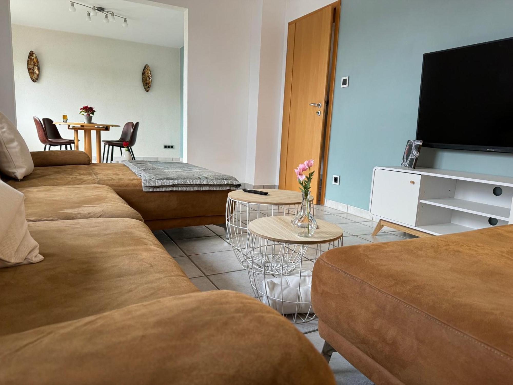 Ruhrpott Residenz - 3 Zimmer Suite - 70Qm Mit Balkon Oberhausen  Bagian luar foto