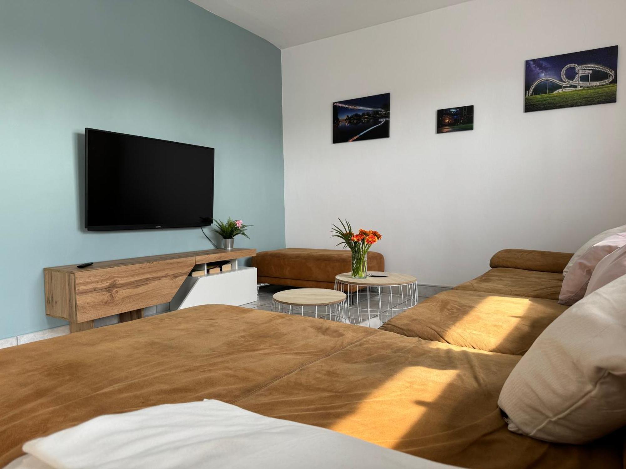 Ruhrpott Residenz - 3 Zimmer Suite - 70Qm Mit Balkon Oberhausen  Bagian luar foto